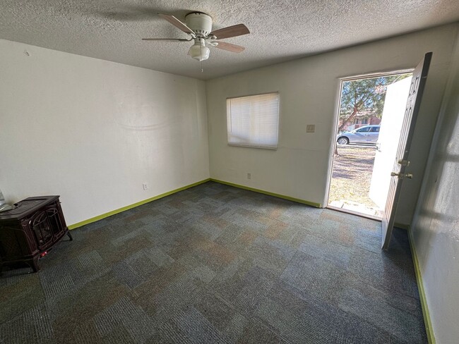 Photo - 334 Charleston St SE Unit A