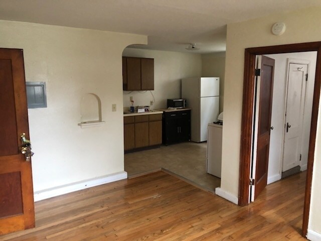 Photo - 931 E Dayton St Unit 7