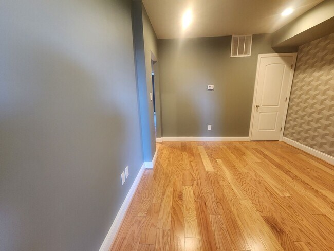 Photo - 303 Folcroft St Unit 2