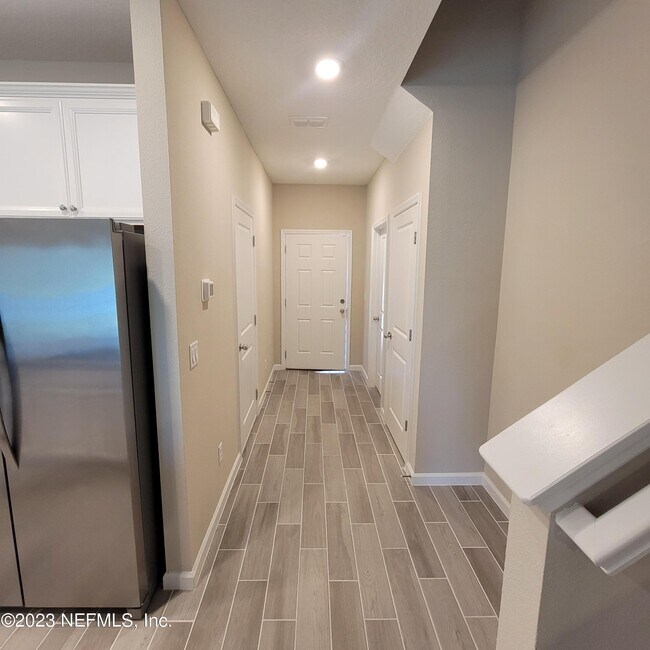 Photo - 51 Appleton Ct