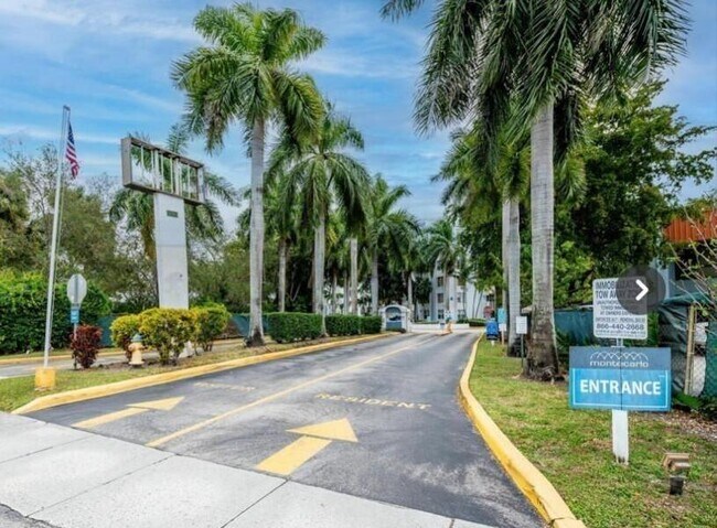 Photo - 494 NW 165th St Unit 602