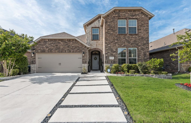 Photo - 3116 Maverick Dr House