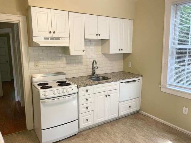 Photo - Stand Alone Cottage