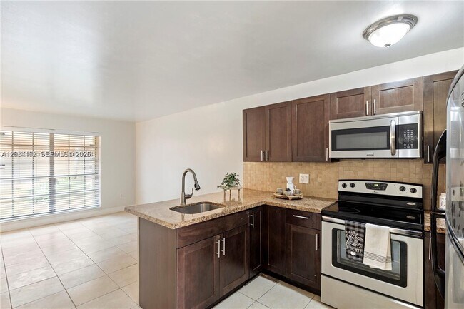 7241 Miami Lakes Dr Unit D19