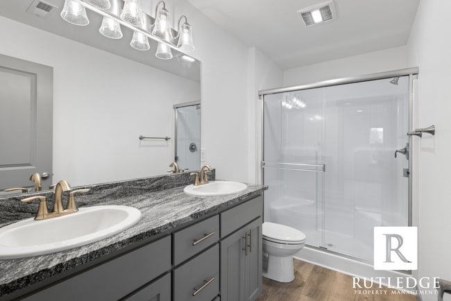 Photo - 3 Bed/2.5 Bath Newer Townhome in Medford