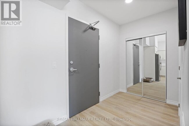 Photo - 70 Dean Ave Unit 226