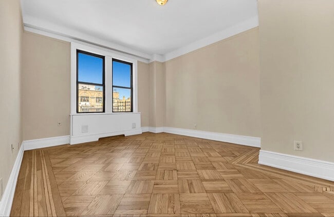 Photo - 220 W 98th St