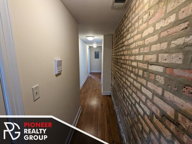 Photo - 2834 N Albany Ave Unit G