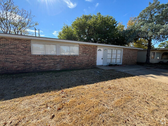 Building Photo - 2719 66th St Rental