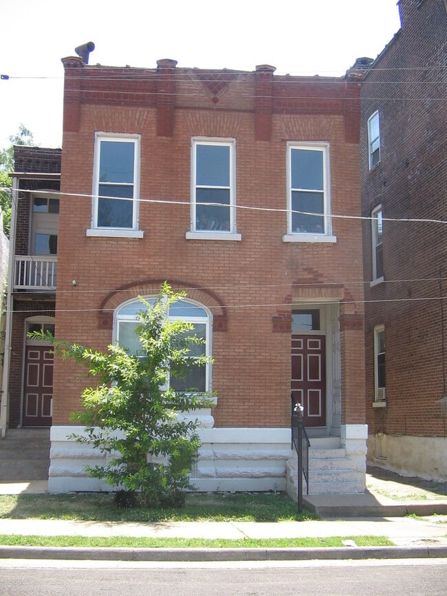 Building Photo - Winnebago Wonder: Spacious Living with Charm & Comfort!