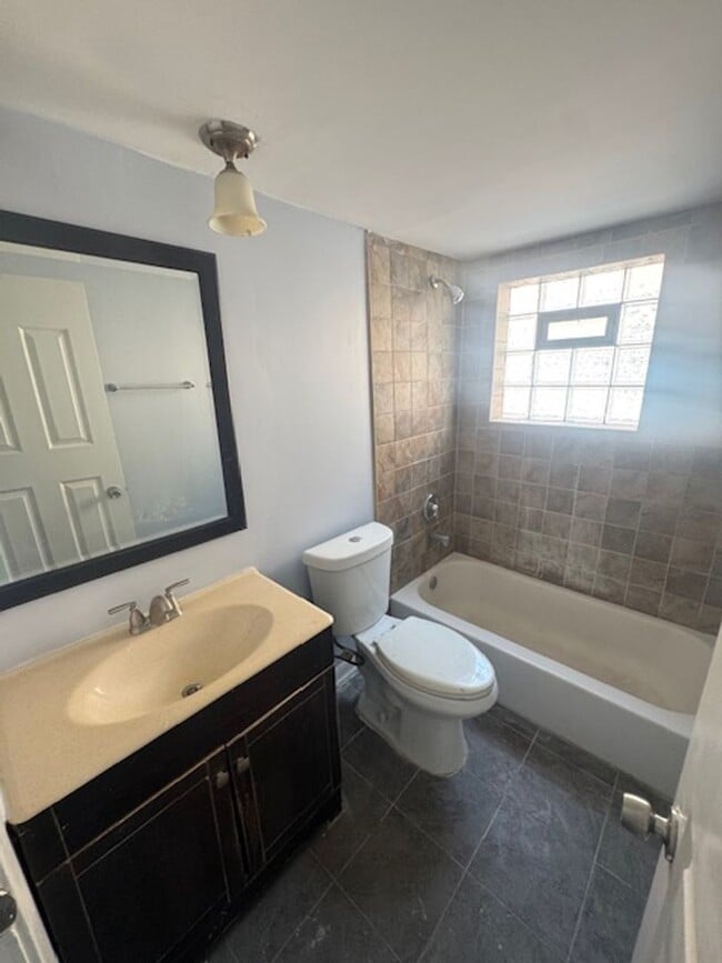 Photo - 339 Yates Ave Unit -2-For Rent