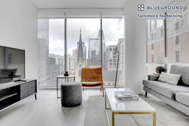 Building Photo - 8 E Huron St Rental