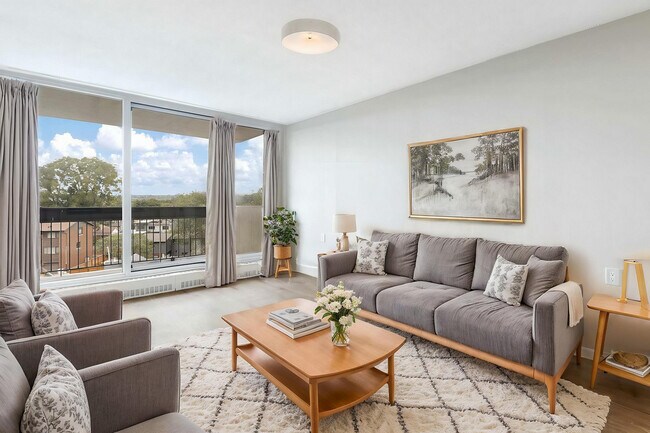 Photo - Lord Richmond