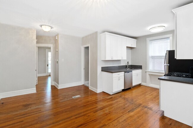 Photo - McDreamy 2BR w/ Balcony Unit 3957A