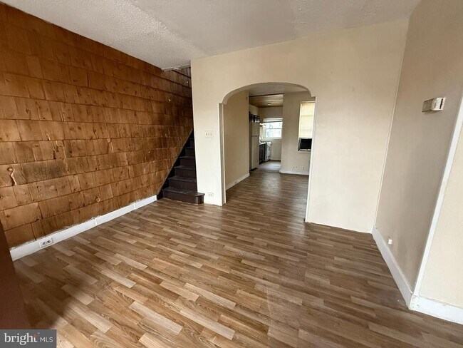 Building Photo - 1603 S Dover St