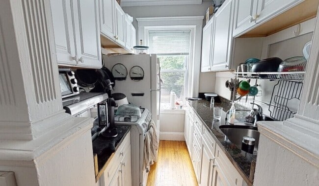 Photo - 11 Gray St Unit 5