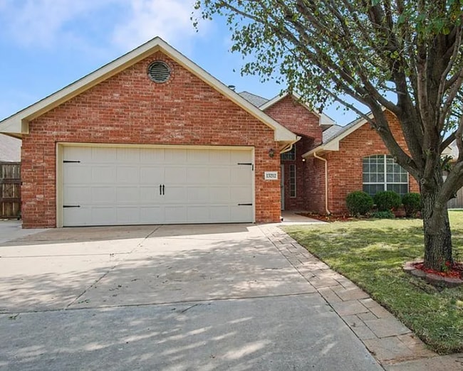 Building Photo - 13212 Almond Dr