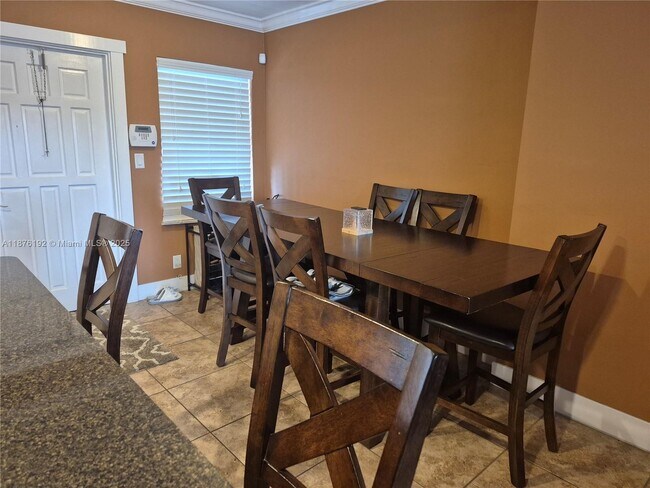 Photo - 1510 SE 15th St Unidad 305