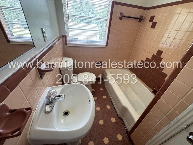 Photo - 7776 Vienna Ave