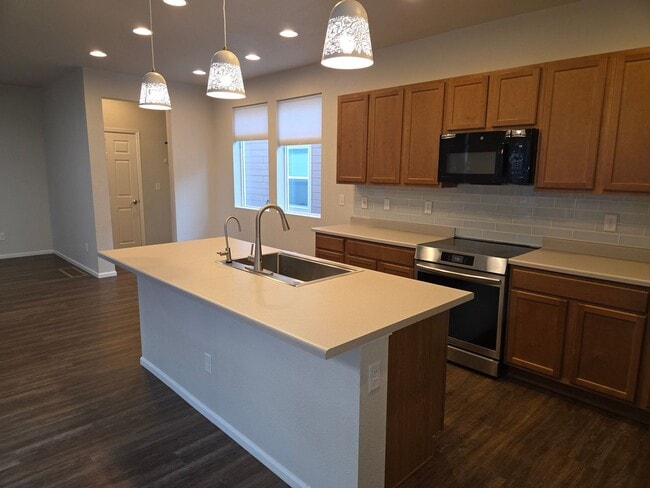 Photo - Modern Comfort in a Prime Location – 3 Bed / 2.5 Bath Home in Denver!