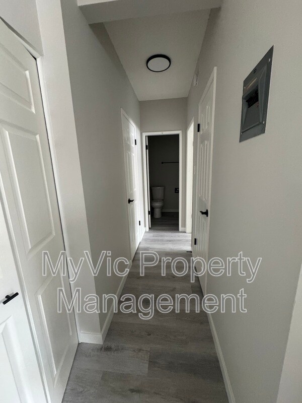 Photo - 10130-10159 159 St NW Unit One Bed