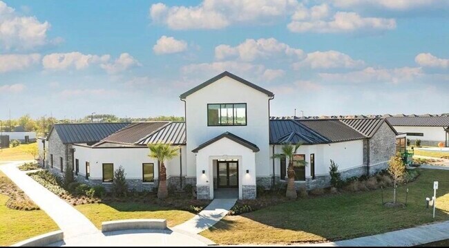 Photo - 2207 Salinas Dr