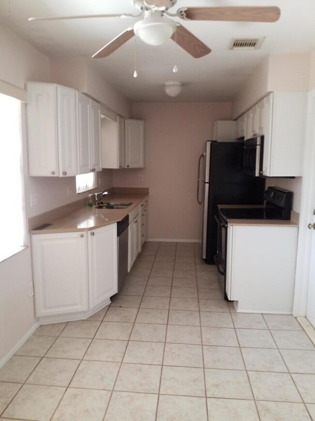 Photo - 6045 Cannon Ave