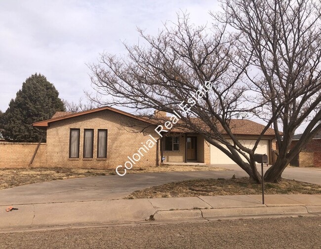 Building Photo - Spacious 3 bed 2 bath house for rent