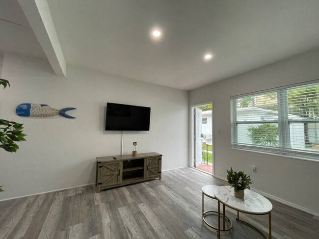 Photo - 1111 SW 37th Ave Unidad ID1056524P
