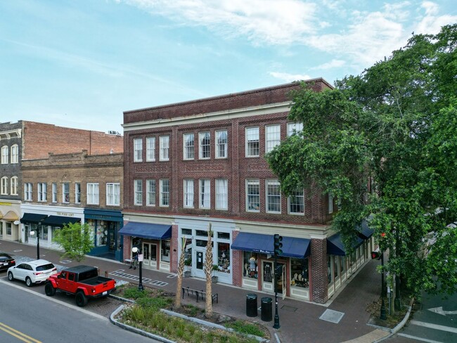 Photo - 1 Bedroom 1 Bathroom Apartment Downtown Unit 321 W Broughton St 7