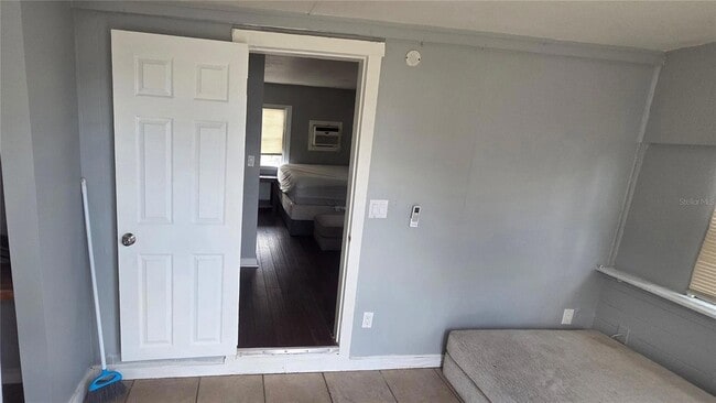 Photo - 5475 42nd St N