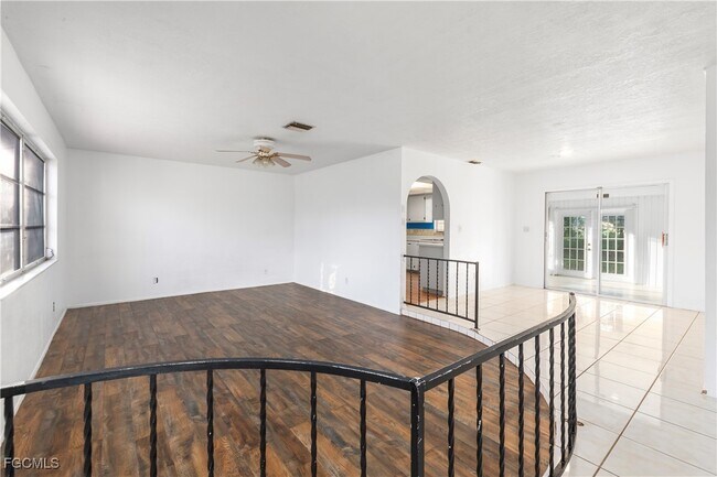 Photo - 2330 Caladium Rd
