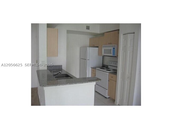 Photo - 2494 Centergate Dr Unit 103
