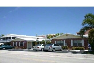 Lamplighter Apartments - Lamplighter Apartments