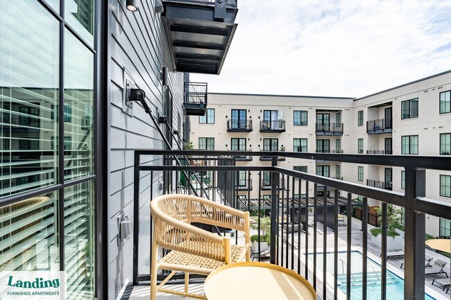 Photo - 300 E Broad St Unidad 451