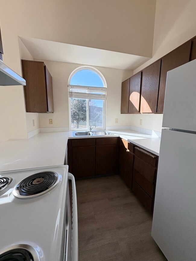 Country Crossing Apartments