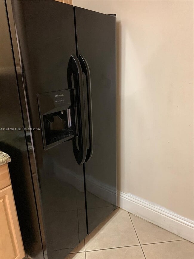 Photo - 7931 SW 104th St Unidad 214E