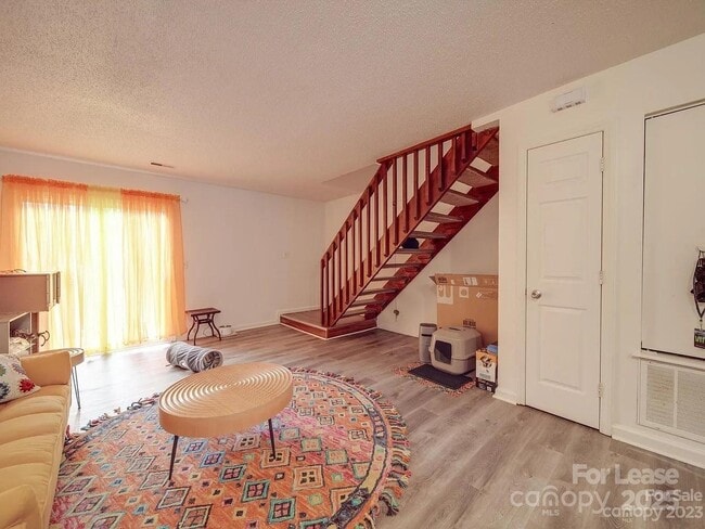 Photo - 4044 Briarhill Dr