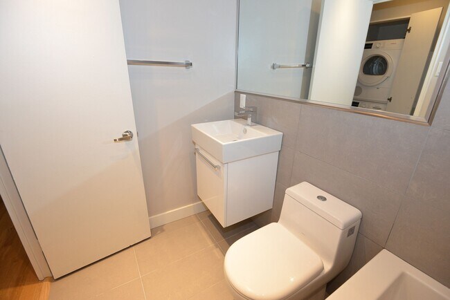 Photo - 111 Lawton Blvd Unit 305