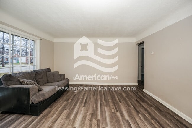 Photo - 25731 Forestview Ave