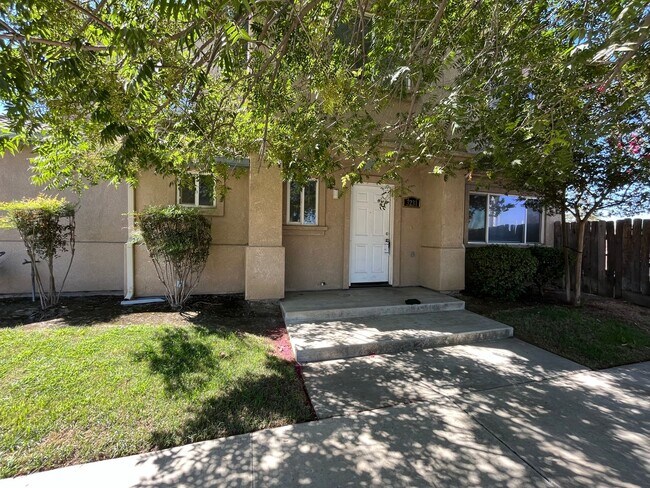 2319 - 2319 Apartment Unit 3231
