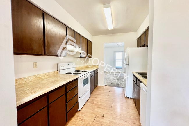 Photo - 431 E 5th St Unit 431 E 5th Street