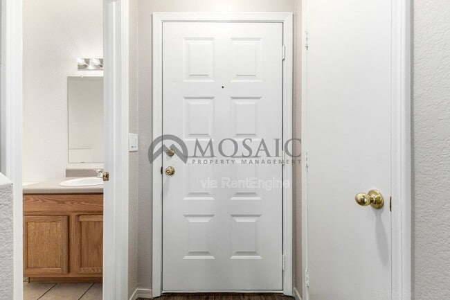 Photo - 280 S Elizabeth Way