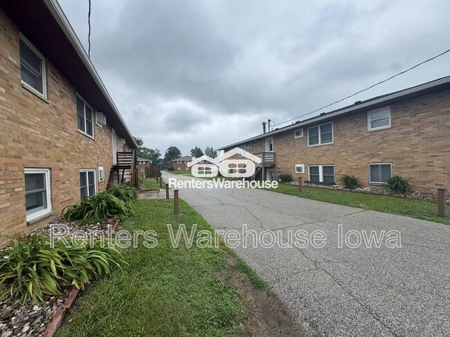 Building Photo - 114 NW College Ave Unit 1 Rental