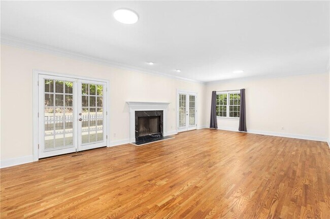 Photo - 5941 Wilbanks Dr