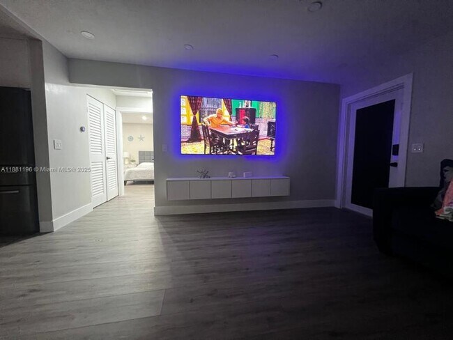 Photo - 2 bedroom in Hollywood FL 33021