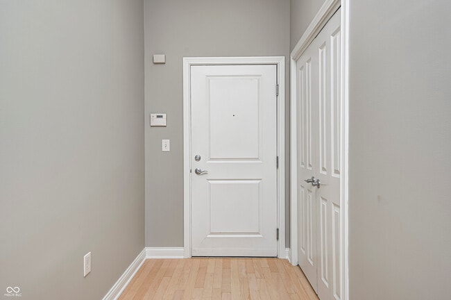 Photo - 350 N Meridian St Unit 304