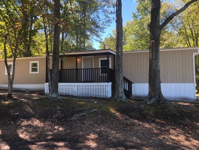 Building Photo - Newly remodeled home is located in Lancast...