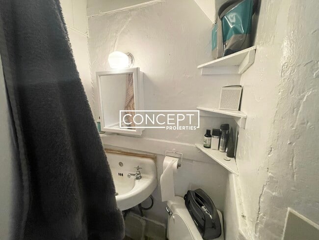 Photo - 58 Anderson St Unit 8CP