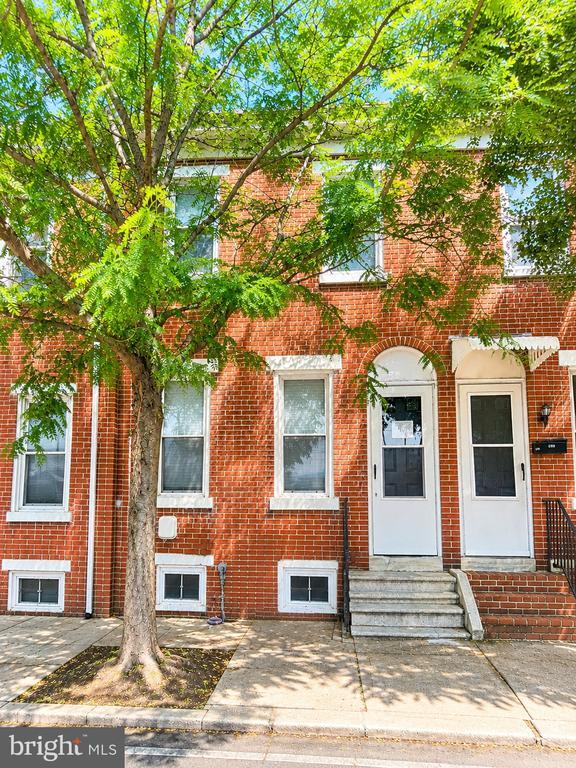 Building Photo - 519 S Jackson St
